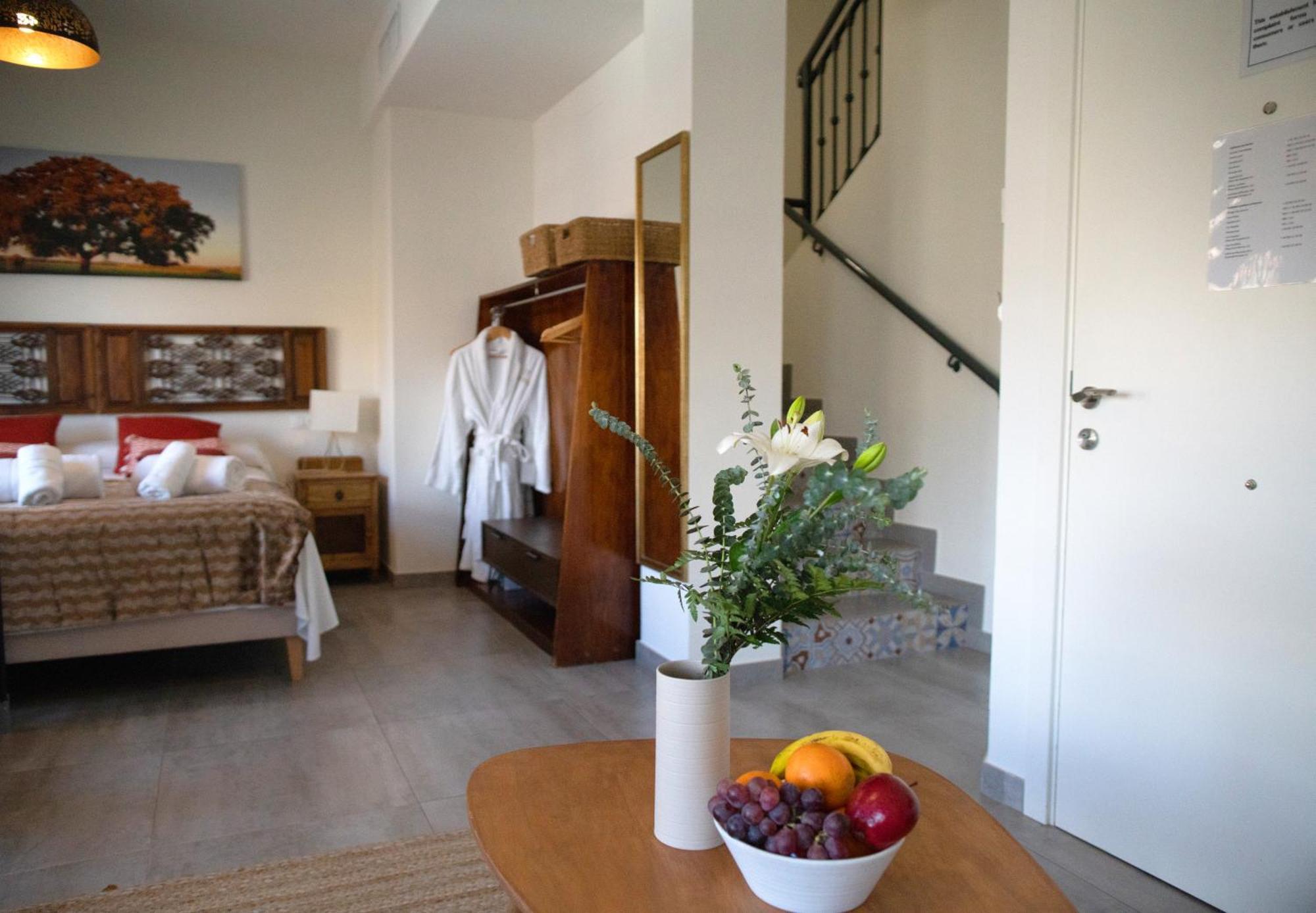 Apartamentos El Marques マラガ エクステリア 写真