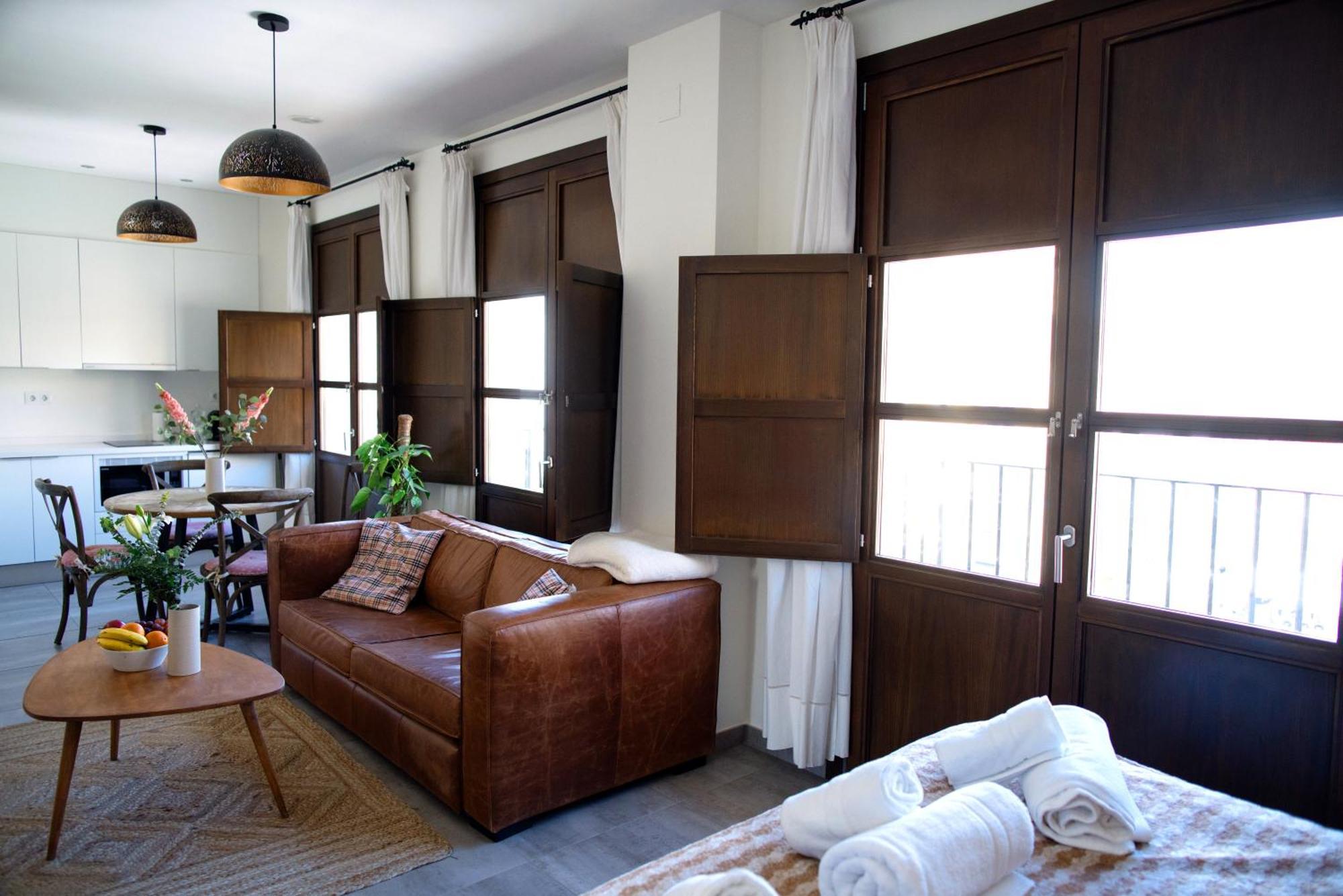 Apartamentos El Marques マラガ エクステリア 写真