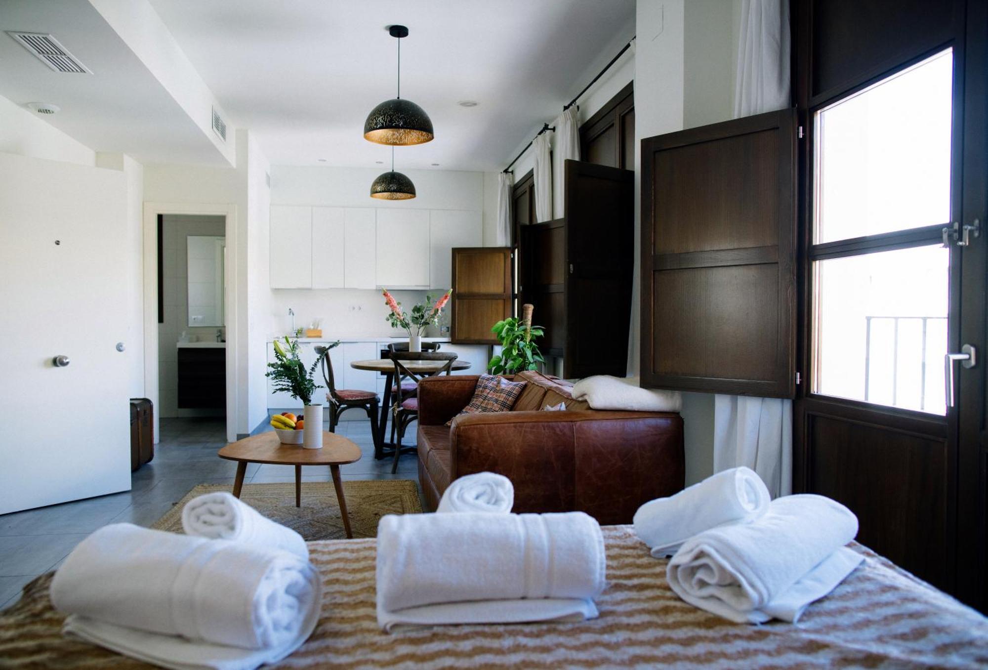 Apartamentos El Marques マラガ エクステリア 写真