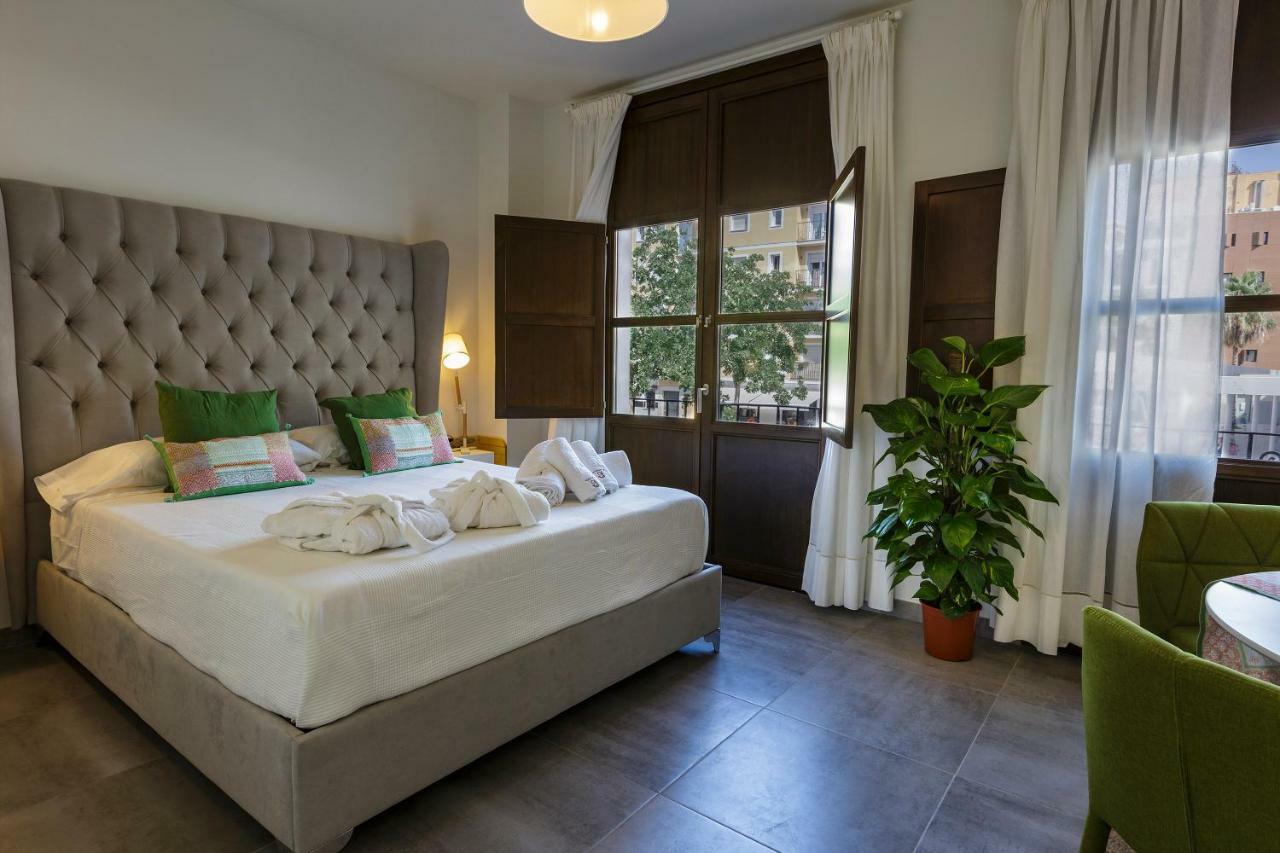 Apartamentos El Marques マラガ エクステリア 写真
