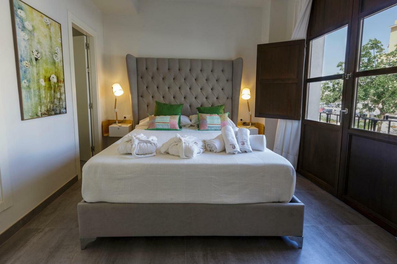 Apartamentos El Marques マラガ エクステリア 写真